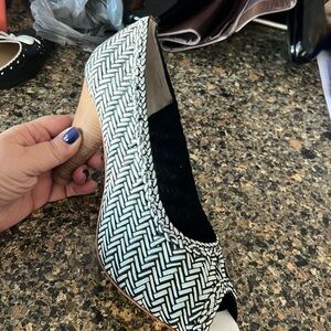 Cynthia Vincent heels like new condition!